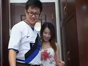 少婦飯店開房被猛幹的淫叫不停